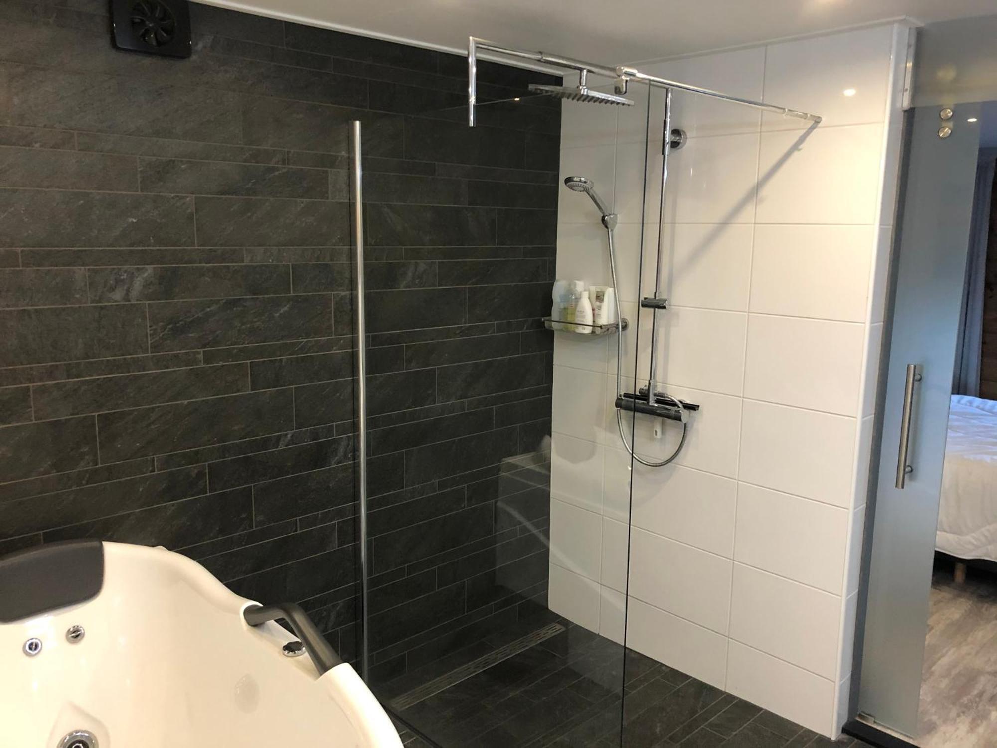 Vrijstaande Luxe Finse Blokhut 2-6 Of 2-8 Pers Villa Kropswolde Dış mekan fotoğraf